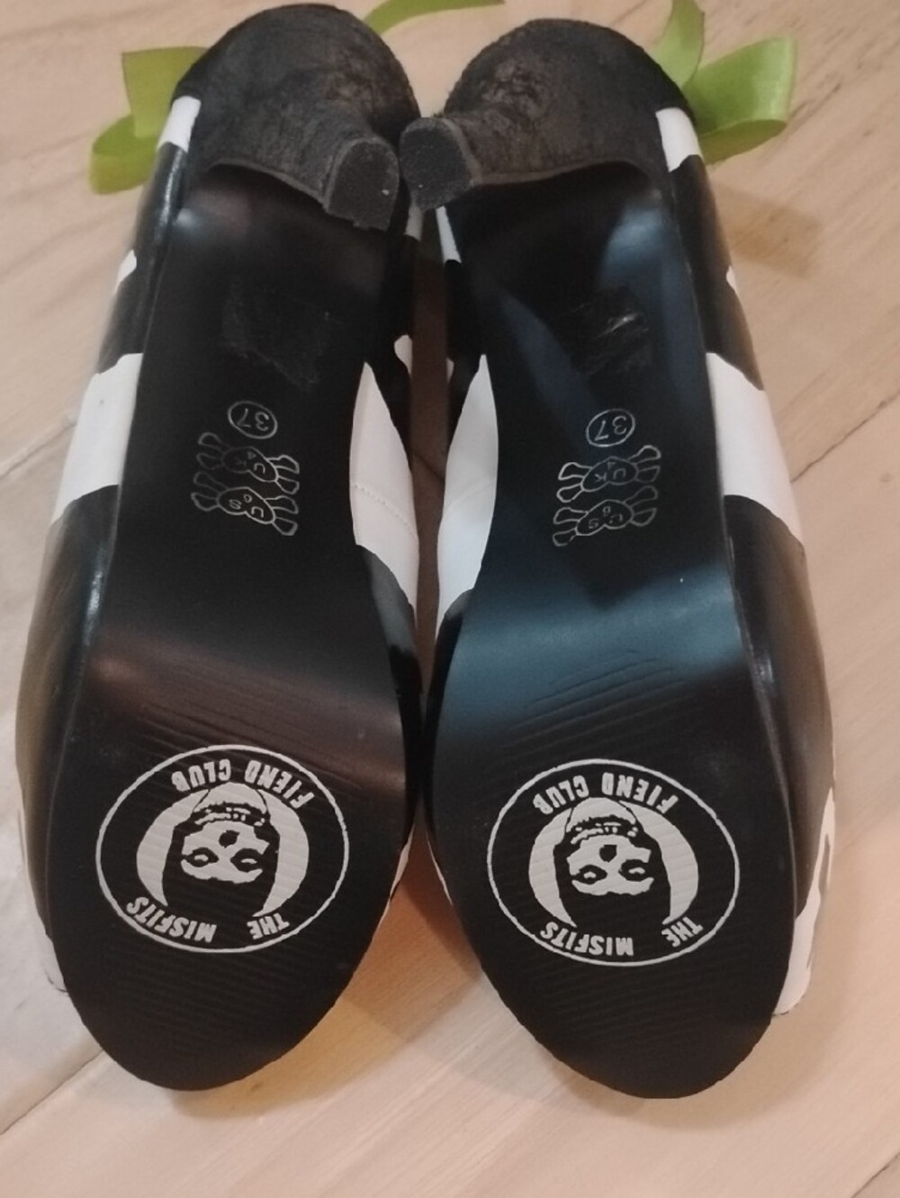 Iron Fist Misfits Peep-Toe Heels with Lime Bow - Picture 8 of 9